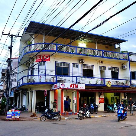 Kfg Guesthouse Thakhek Esterno foto