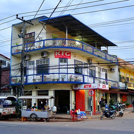 Kfg Guesthouse Thakhek Esterno foto