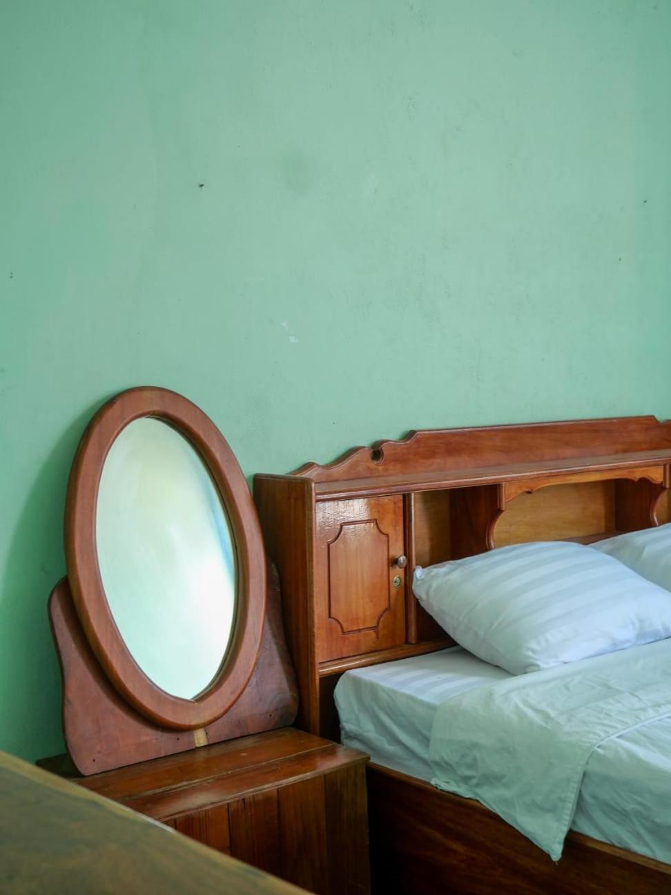 Kfg Guesthouse Thakhek Esterno foto